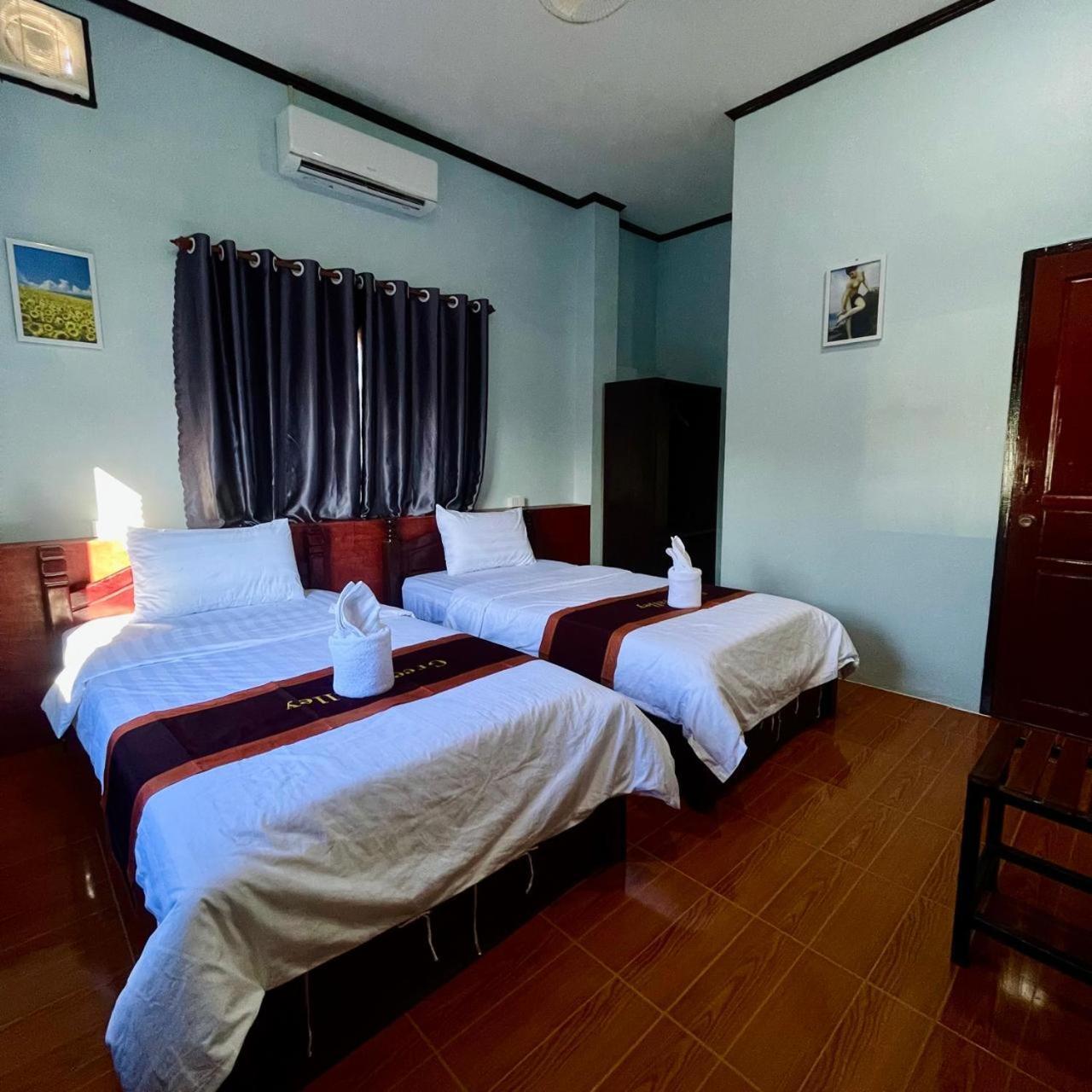 Smile Guesthouse Vangvieng วังเวียง ภายนอก รูปภาพ