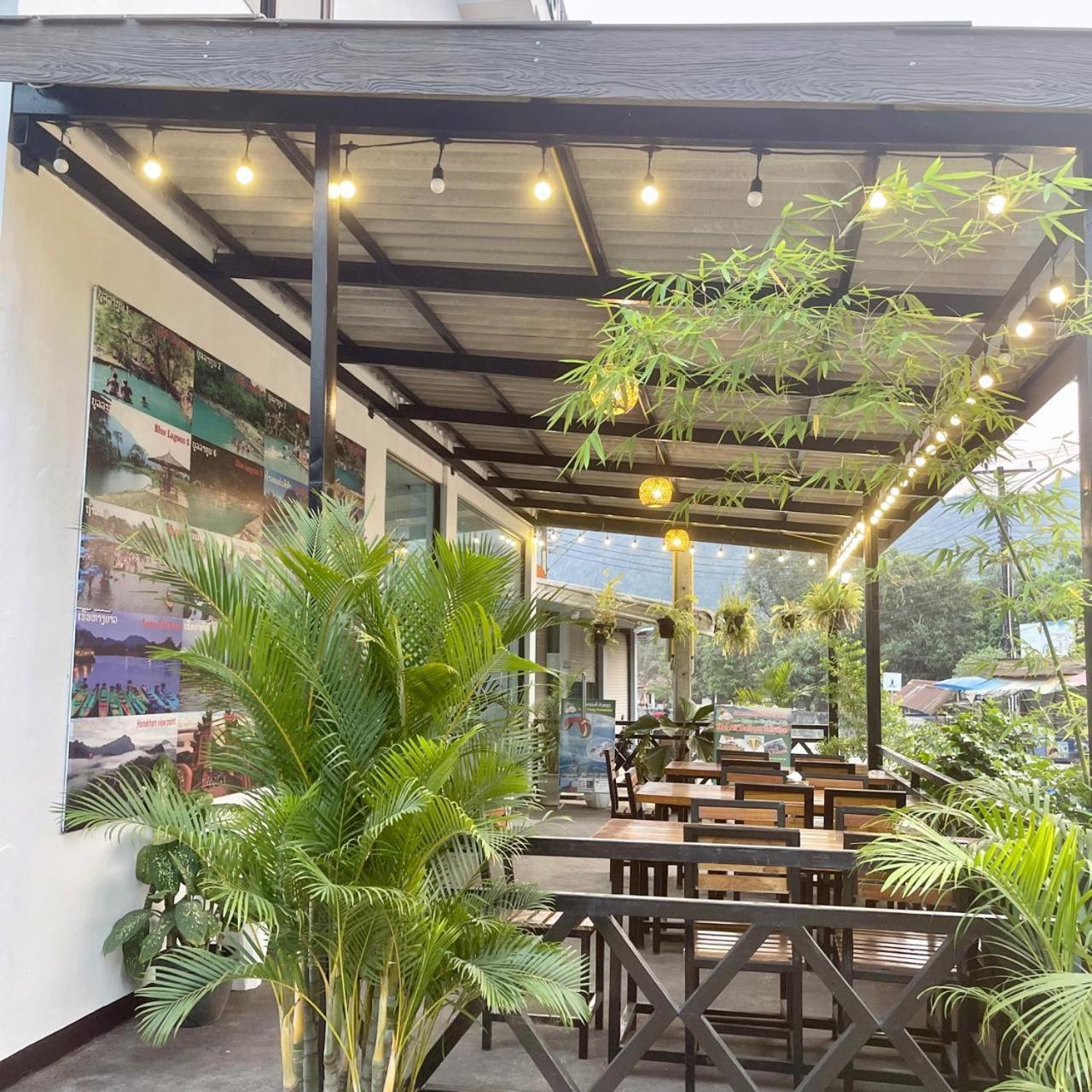 Smile Guesthouse Vangvieng วังเวียง ภายนอก รูปภาพ